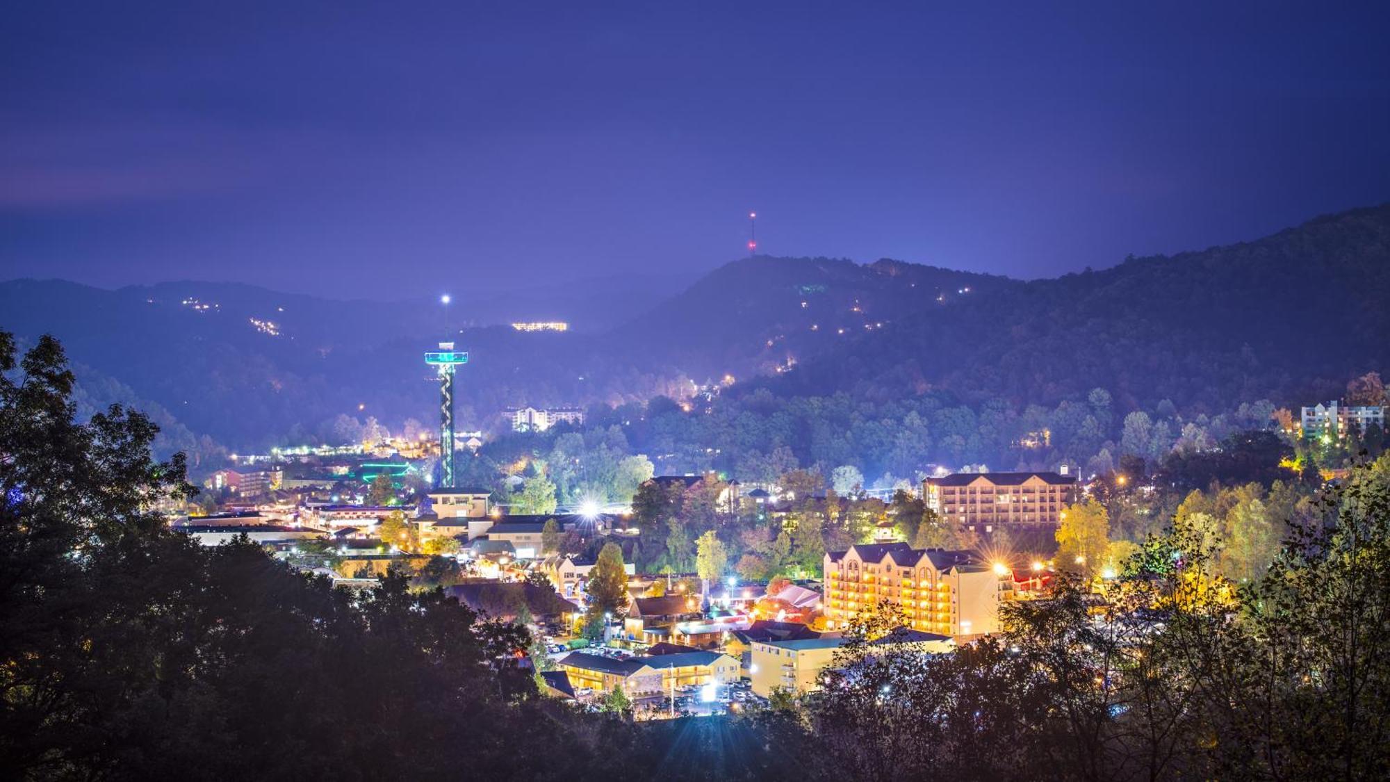 Suite Sensations, Hot Tub, Pool Table, 1089 Free Tickets Each Paid Day, Dollywood And More ピジョンフォージ エクステリア 写真