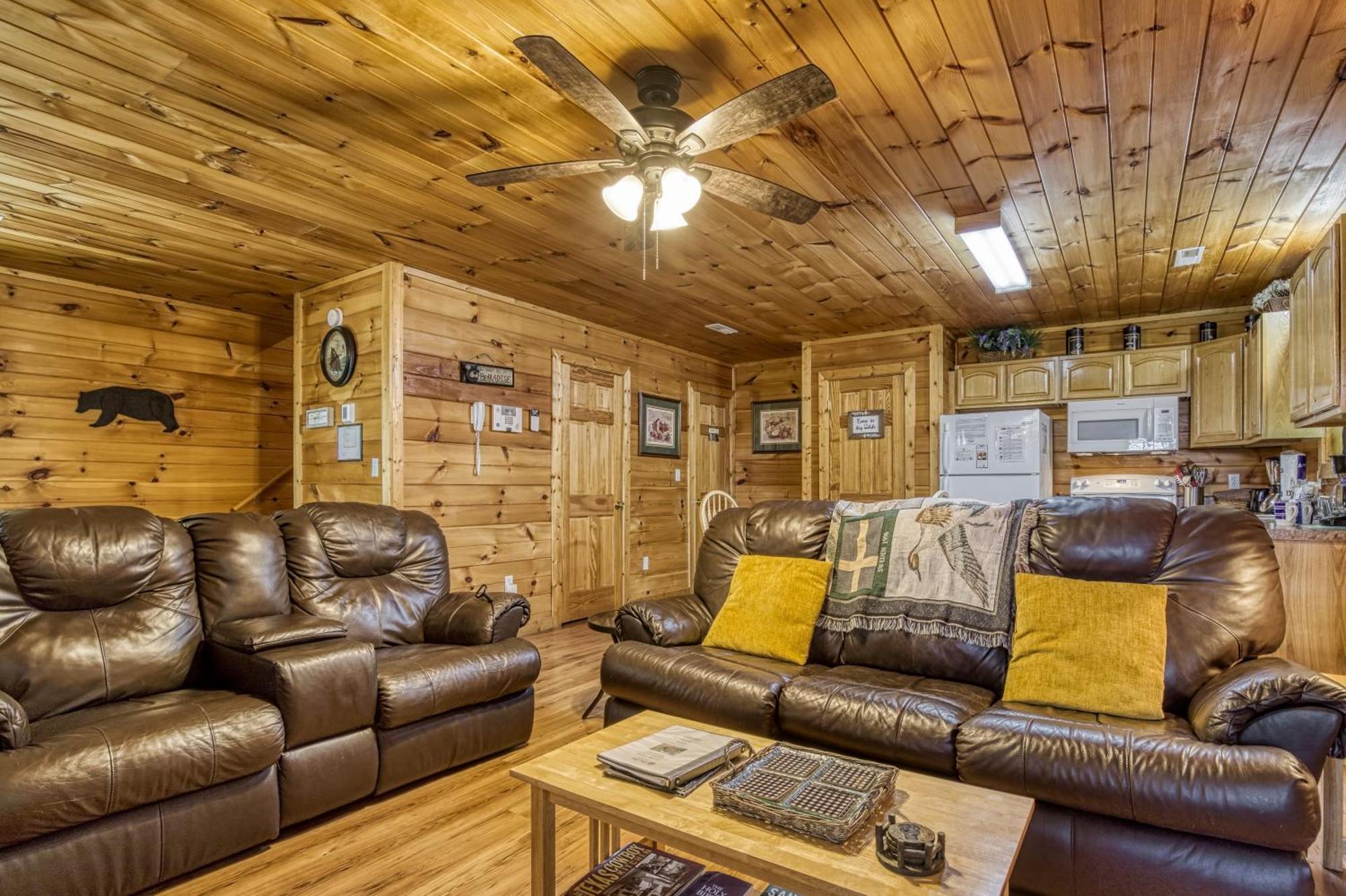 Suite Sensations, Hot Tub, Pool Table, 1089 Free Tickets Each Paid Day, Dollywood And More ピジョンフォージ エクステリア 写真