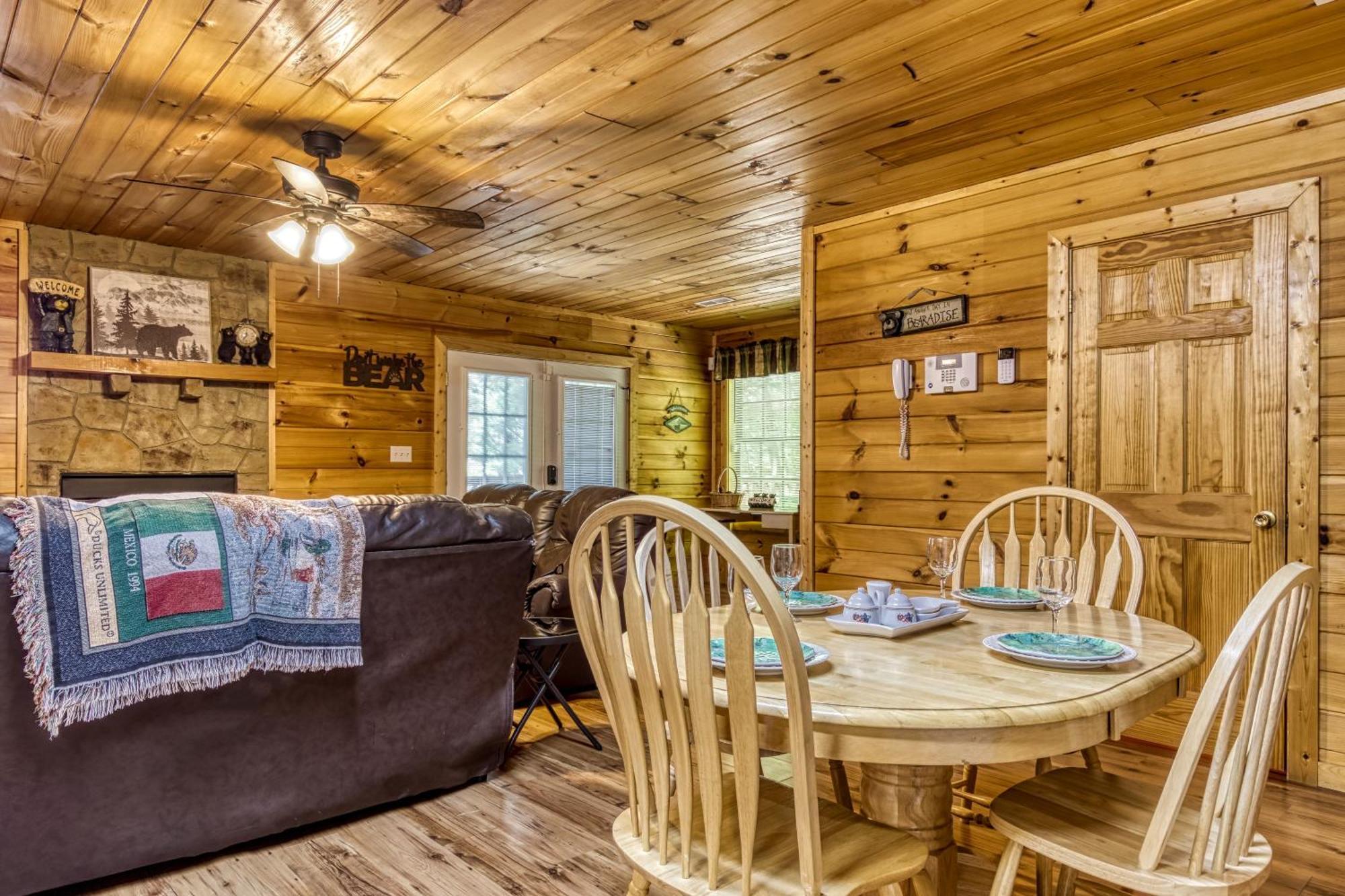 Suite Sensations, Hot Tub, Pool Table, 1089 Free Tickets Each Paid Day, Dollywood And More ピジョンフォージ エクステリア 写真
